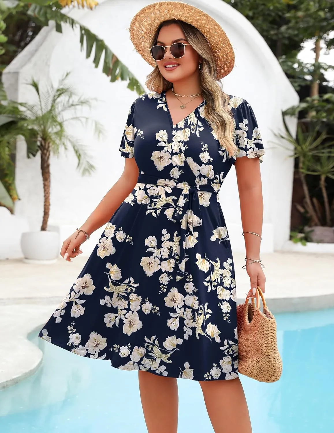 IN'VOLAND Women's Plus Size V Neck Knee Length Dress Casual Floral Dresses Summer Short Sleeve Sundress with Pockets