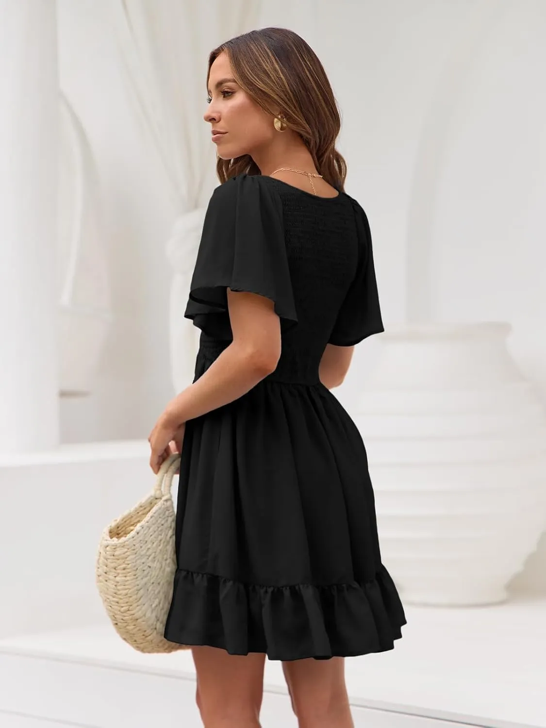 LILLUSORY Women's Flowy Casual Mini Dresses 2025 Summer Graduation Smocked V Neck Vacation Dress Dress with Pockets