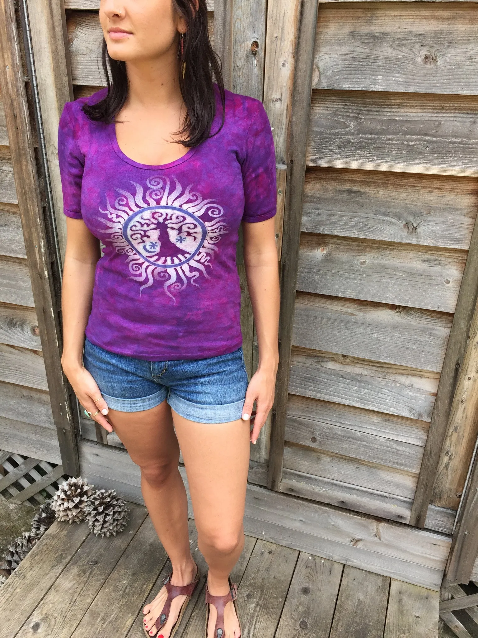 Magenta Blooms Tree of Life Sun Yoga Tee - Size Large - Runs Small