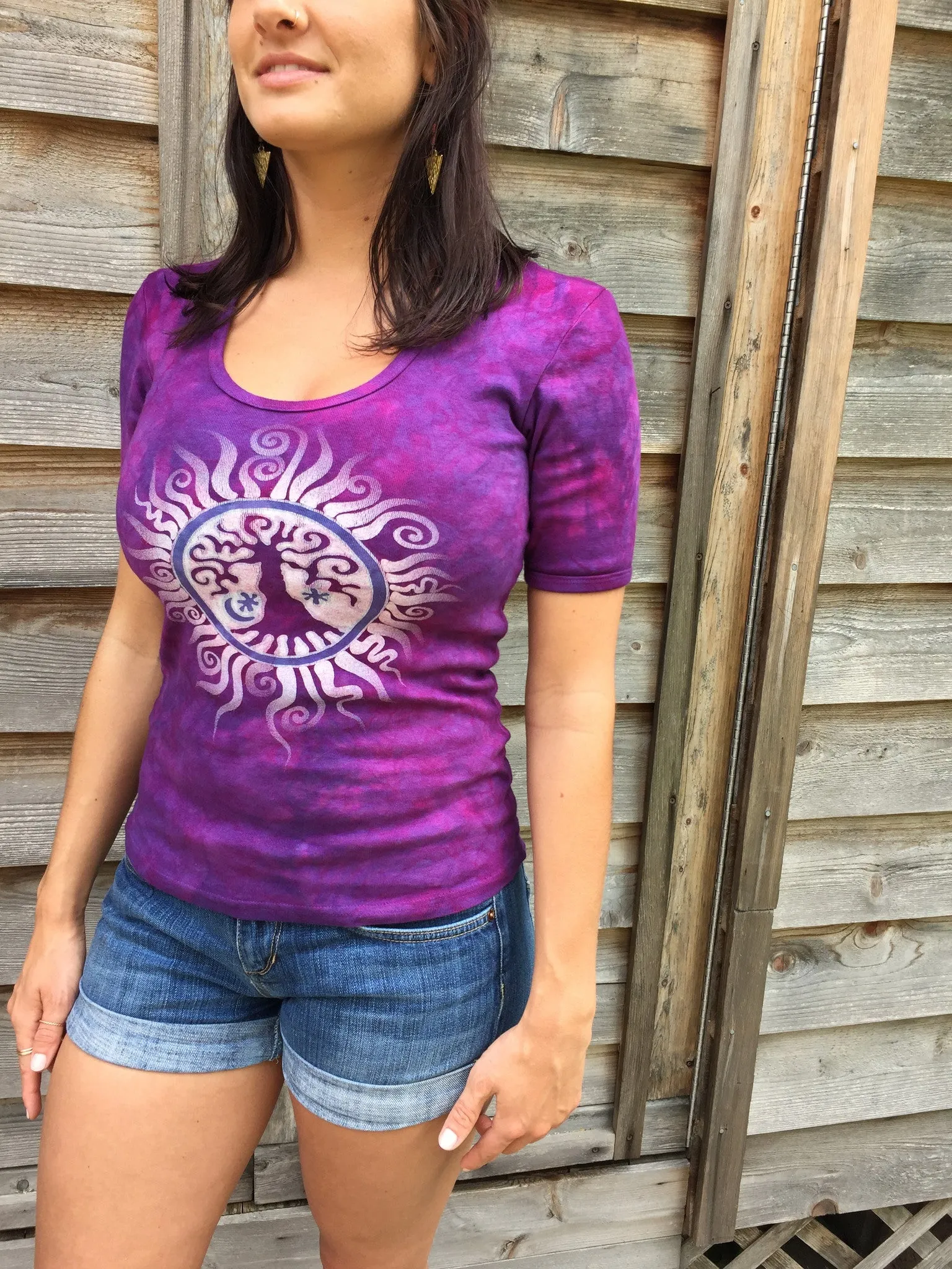 Magenta Blooms Tree of Life Sun Yoga Tee - Size Large - Runs Small