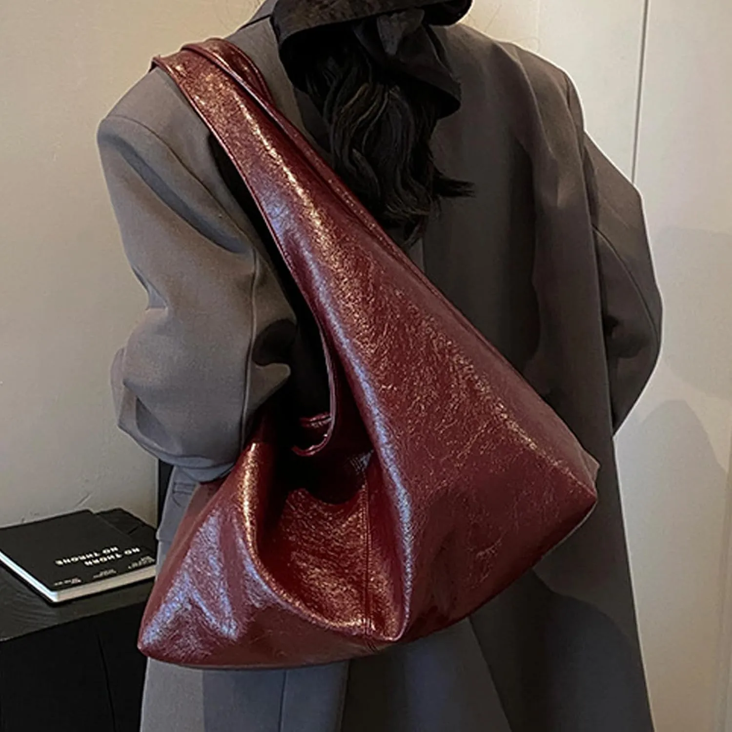 Vintage Styles Shoulder Bag PU Underarm Purse Spacious Bucket Bag For Fashionable And Practical Use In Various Occasion