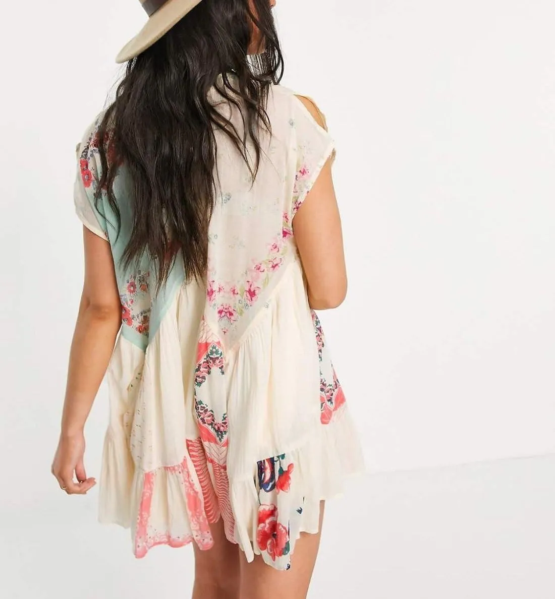 Women Floral Mini Dress Y2k Deep V Neck Puff Sleeve Flowy Short Dress 2025 Summer Boho Beach Vacation Sundress