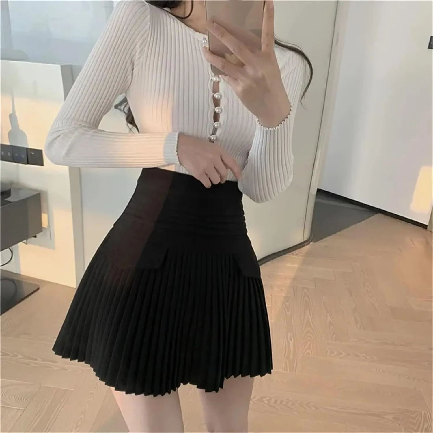 Women Solid Simple Mini Elegant Fit Slim Stylish Skirt Women High Waist Mini Fashion Soft Pleated Skirt