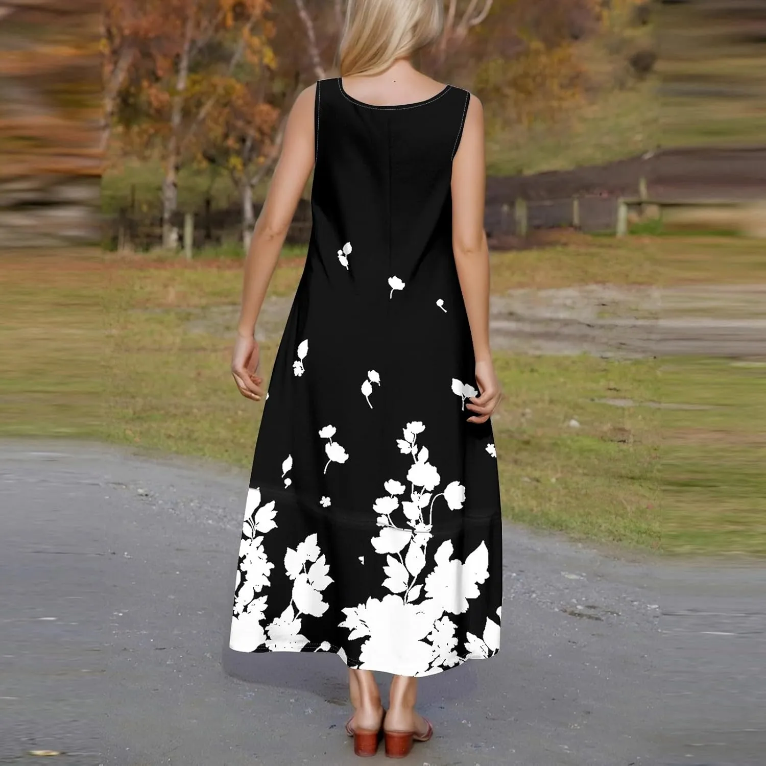 Women Summer Dresses 2025 Sleeveless Round Neck Maxi Dress Floral Beach Sundresses Casual Loose Tank Dress with Pockets