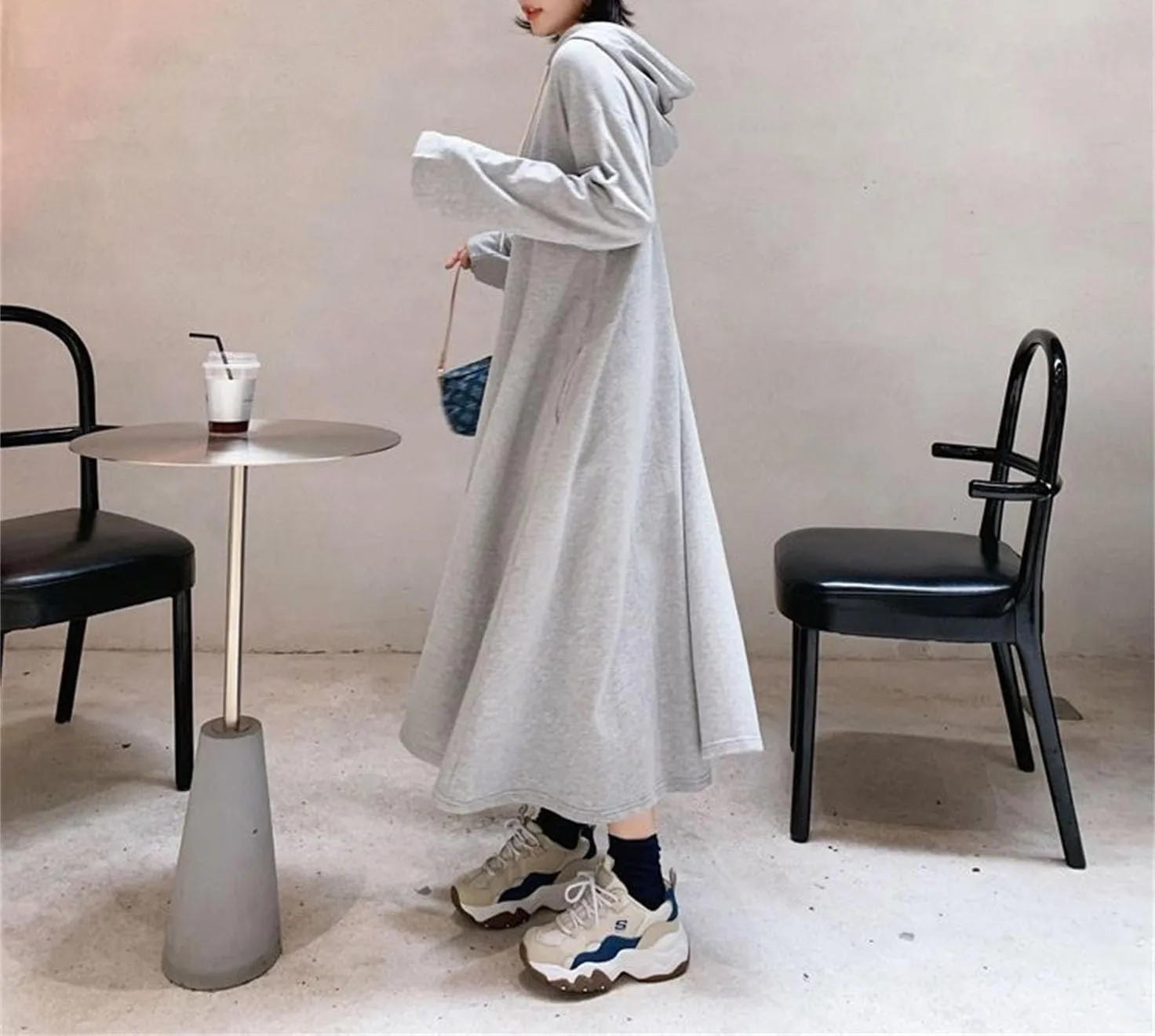 Womens Long Sleeve Swing Hoodie Dresses Casual Maxi Drawstring Sweatshirt Dress Oversized Modest Dress for Women with Pockets