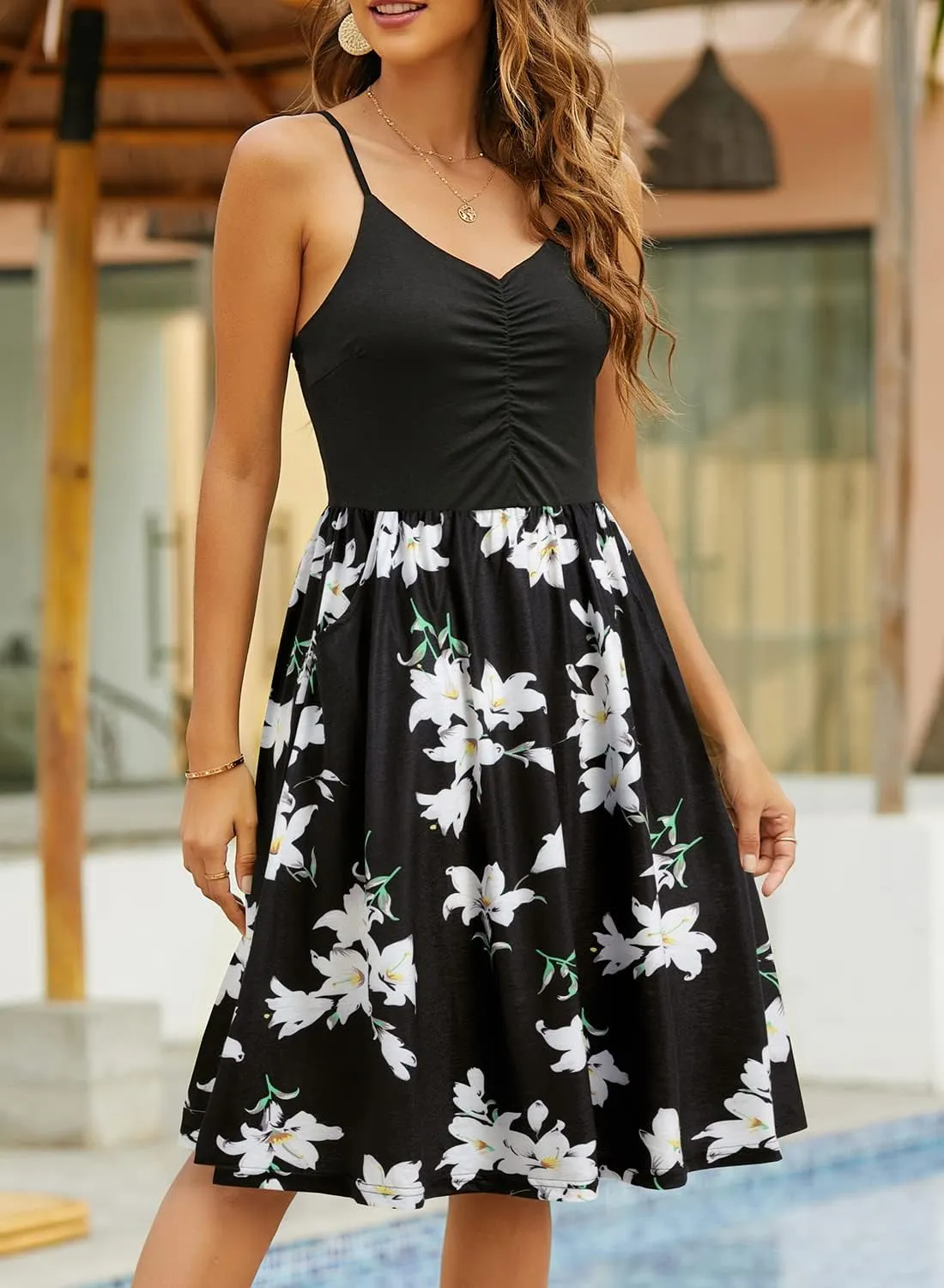 Women's Summer Spaghetti Straps Dress V-Neck Gathered Front Floral Patterned Casual Sundresses with Pockets